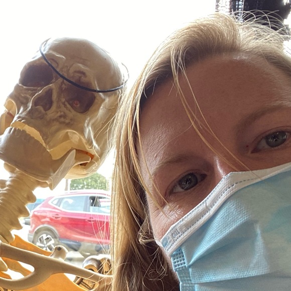 Profile Picture of Jennifer Chiacchiaro (@jchia20) on Poshmark