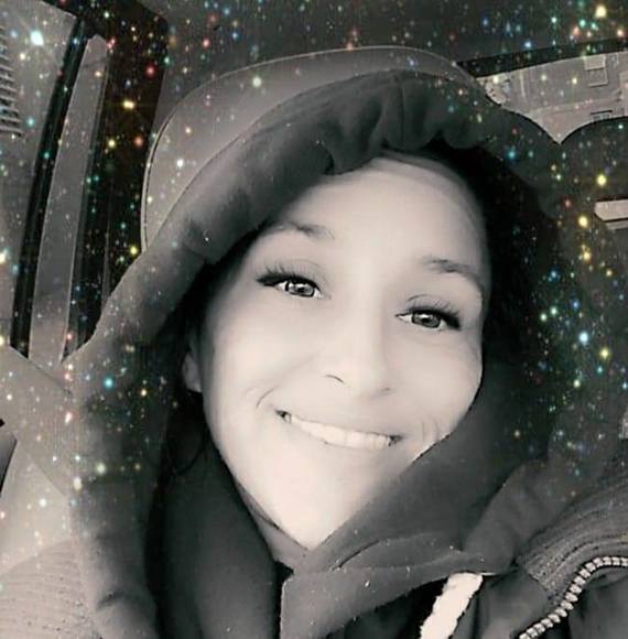 Profile Picture of Katelyn Curran (@katylin327) on Poshmark