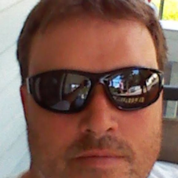 Profile Picture of Michael Sigmon (@sssmike74) on Poshmark