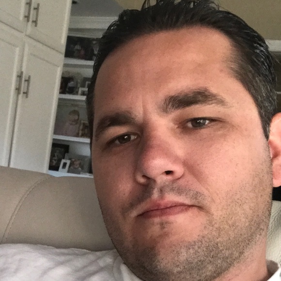 Profile Picture of Jacob Mendrin (@jmendrin) on Poshmark