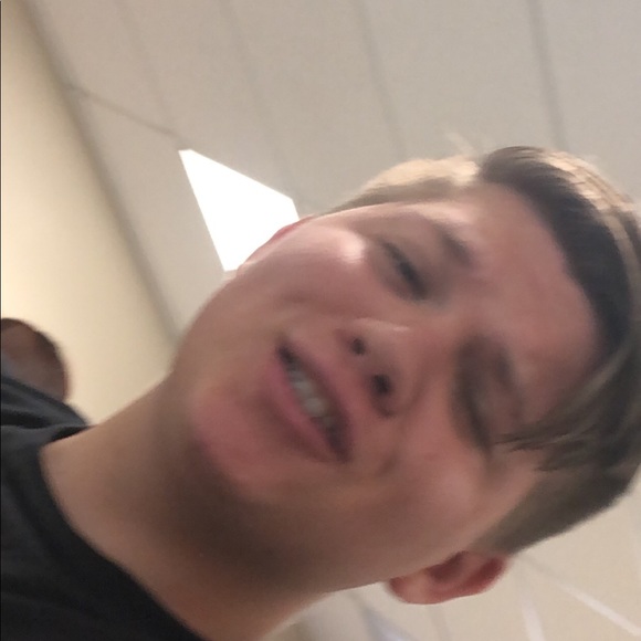 Profile Picture of Max Fowler (@max_fowler) on Poshmark