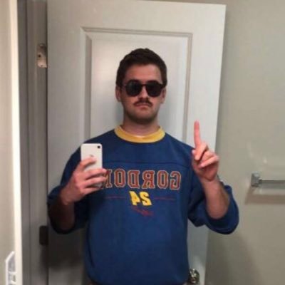 Profile Picture of Dave (@davis_clutter) on Twitter