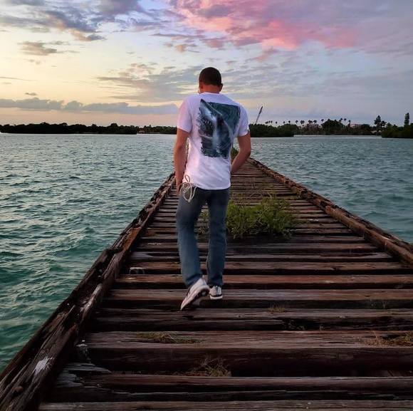 Profile Picture of Mark Woodside (@woodsidemark3) on Poshmark