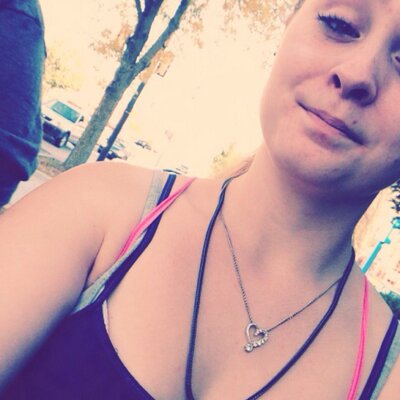 Profile Picture of Kala Stewart (@kalalowe14) on Twitter