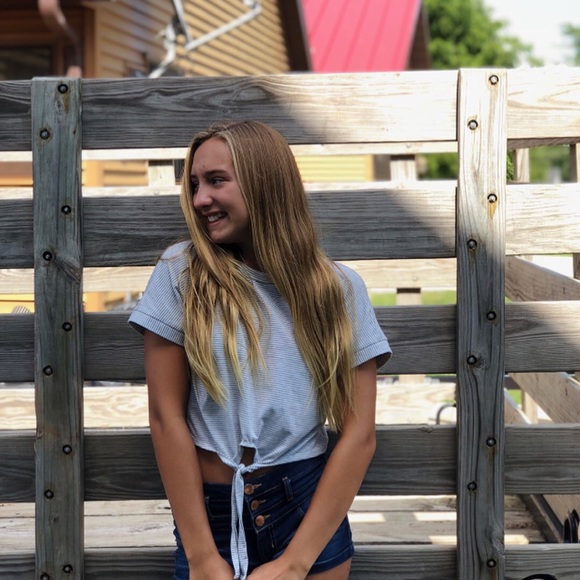 Profile Picture of Kenna Trenor (@kennatrenor) on Poshmark