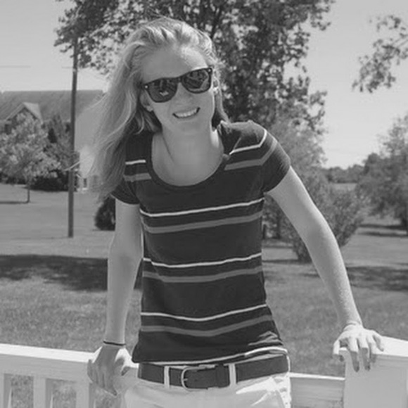 Profile Picture of Bridget Clune (@bclune96) on Poshmark