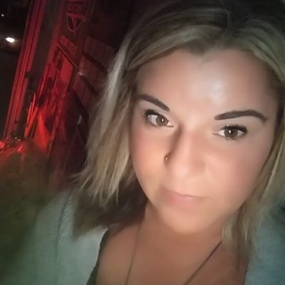 Profile Picture of Lori Martinez (@lorimrtnez) on Twitter