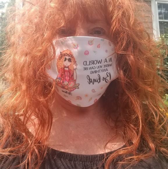 Profile Picture of Eleanor Wojnowski (@tinywojo) on Poshmark