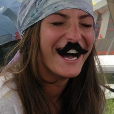 Profile Picture of Ilyse Mark (@ChillyIllyBaby) on Twitter