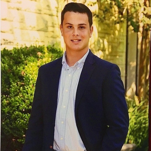 Matthew Garnett - Poshmark Profile Picture of Matthew Garnett (@matthewgarnett) on Poshmark
