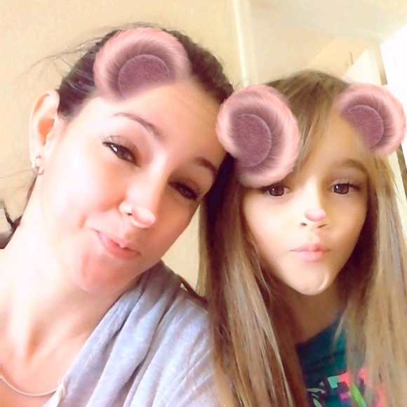 Profile Picture of Ariadna Mesa (@ariadna280477) on Poshmark