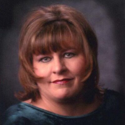 Profile Picture of Loretta Tate (@SlinginBling) on Twitter