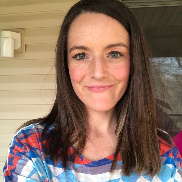 Profile Picture of Holly Grimsrud (@hkgrimsrud) on Poshmark