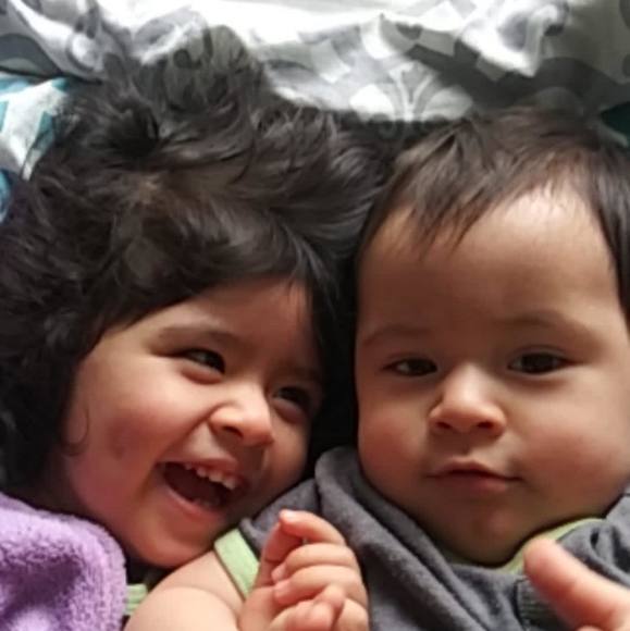 Roxanna Buschiazzo - Poshmark Profile Picture of Roxanna Buschiazzo (@roxi_1028) on Poshmark