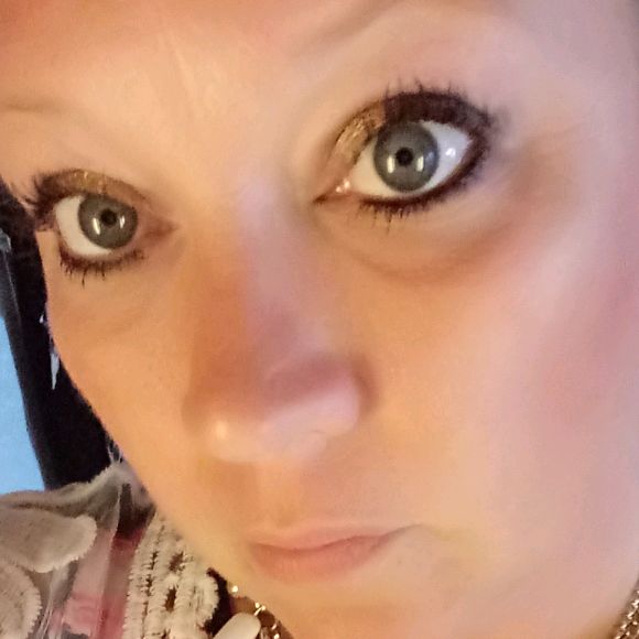 Profile Picture of amandagraham**** (@amandagraham777) on Tiktok