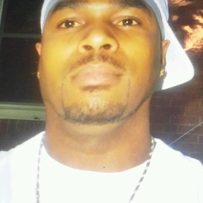 Profile Picture of Maurice Hilliard (@iredelldean45) on Twitter