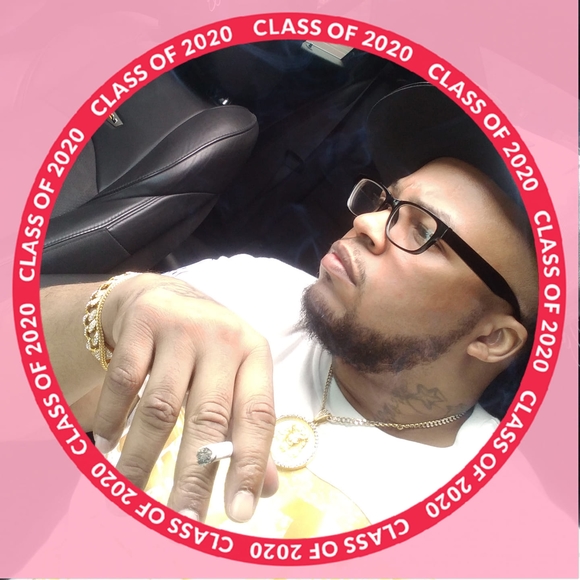 Profile Picture of Carlos Scruggs (@carlosscruggs) on Poshmark