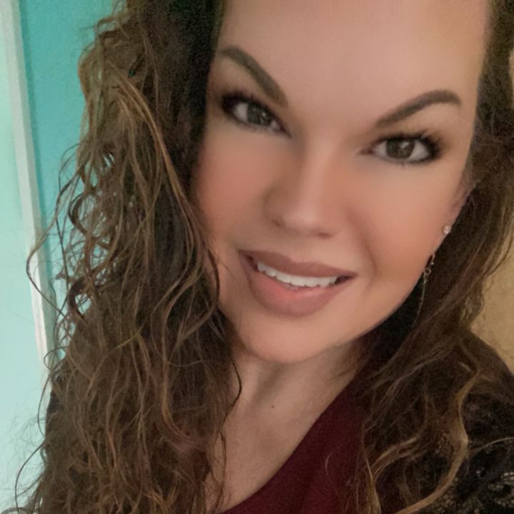 Profile Picture of Paula (@mamab1271) on Tiktok
