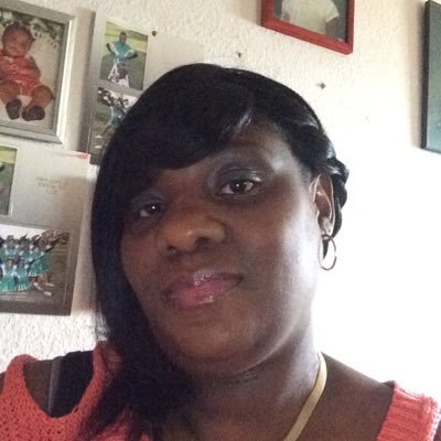 Profile Picture of Roberta Tolbert-Hughes (@HughesTolbert) on Twitter