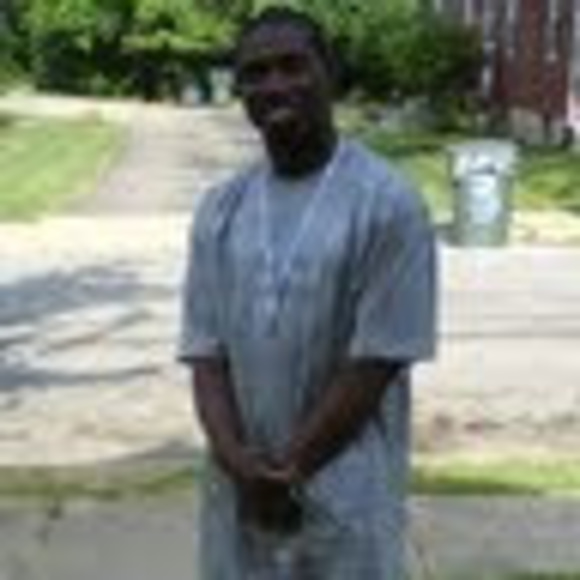 Profile Picture of Aaron Watts (@djshorty0677) on Poshmark