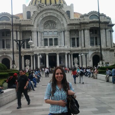 Profile Picture of Edna Calderon (@eDnakaldeRon) on Twitter