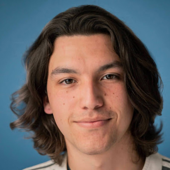 Chase Bridges - Poshmark Profile Picture of Chase Bridges (@chasebridges3) on Poshmark