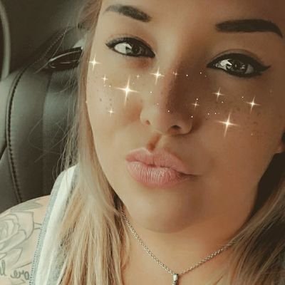 Rose Eberhardt - Twitter Profile Picture of Rose Eberhardt (@_ROSEtta_stone) on Twitter