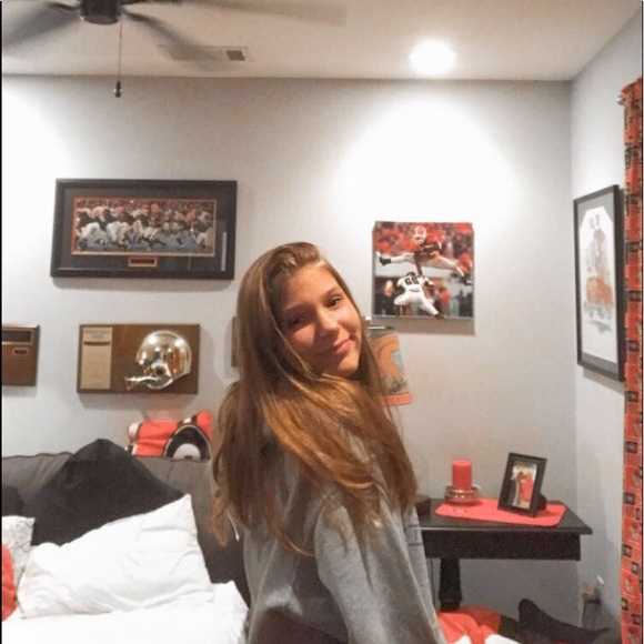 Profile Picture of Erin Gilligan (@eringilligann) on Poshmark