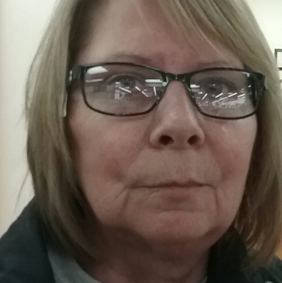 Profile Picture of Cathy Watson (@cawatson59) on Poshmark
