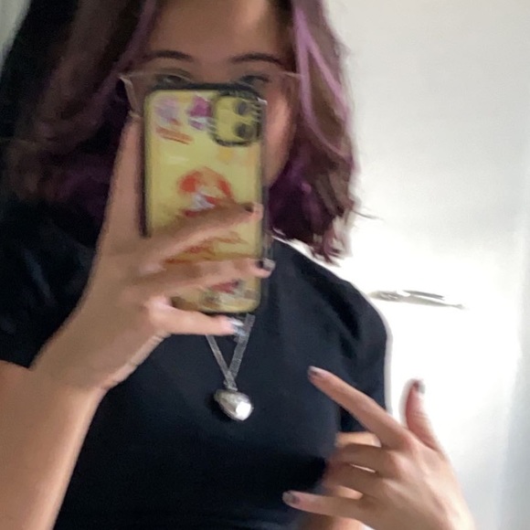 Profile Picture of Sophia Gedman (@sophiagedman) on Poshmark