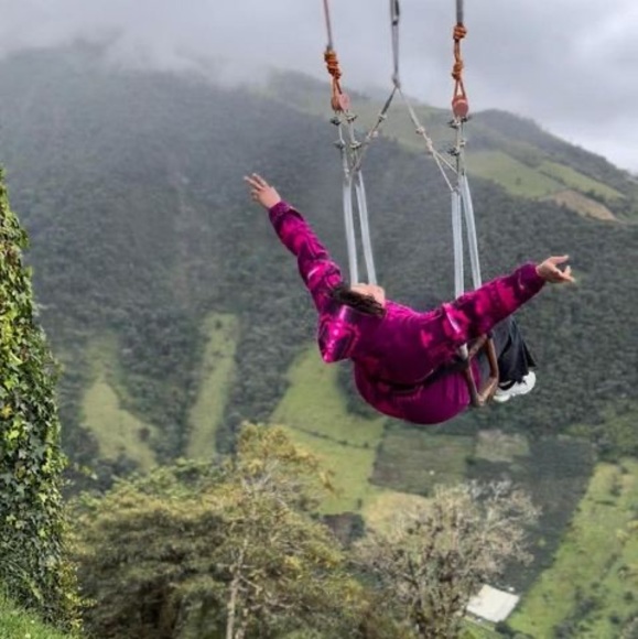 Profile Picture of Rosalyn Hiraldo (@chrisrose4) on Poshmark