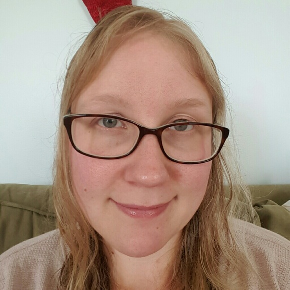 Samantha Thorson - Poshmark Profile Picture of Samantha Thorson (@samanthamtg) on Poshmark