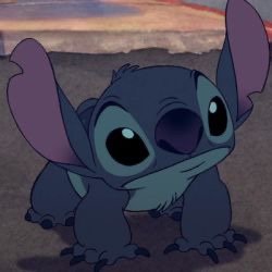 Profile Picture of Julia :) (@Queen_1001291) on Twitter