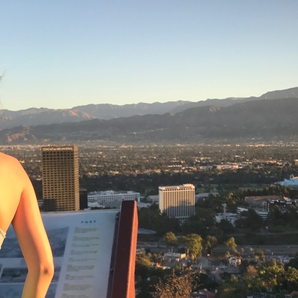 Profile Picture of Sam Dubos (@dubosam) on Poshmark