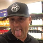 Robert Rhodes - Instagram Profile Picture of Robert Rhodes (@thareallovefatchicks) on Instagram