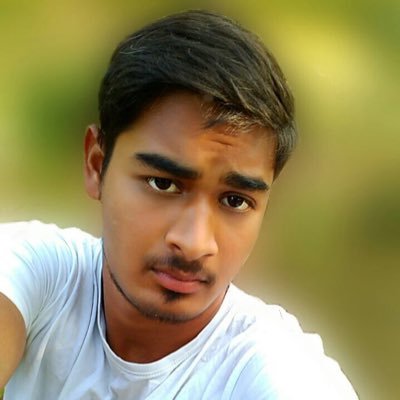 Profile Picture of Vicky Ware (@VickyWare13) on Twitter