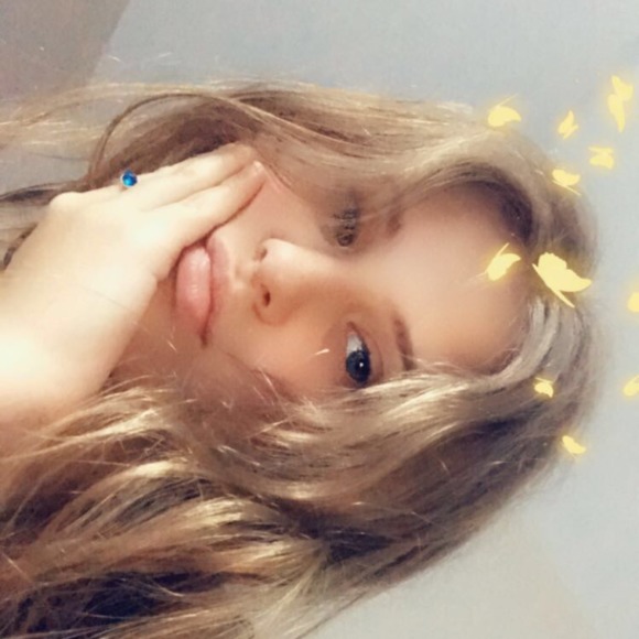 Profile Picture of Madi Shearing (@madishearingg) on Poshmark