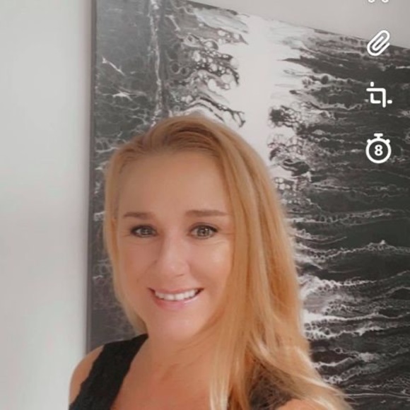 Profile Picture of Lisa Matocha (@kpm1442) on Poshmark