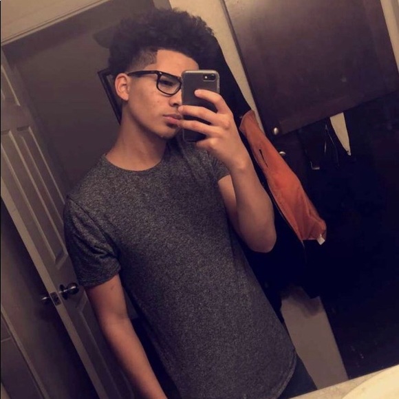 Profile Picture of Isaac Garcia (@isaacg33) on Poshmark