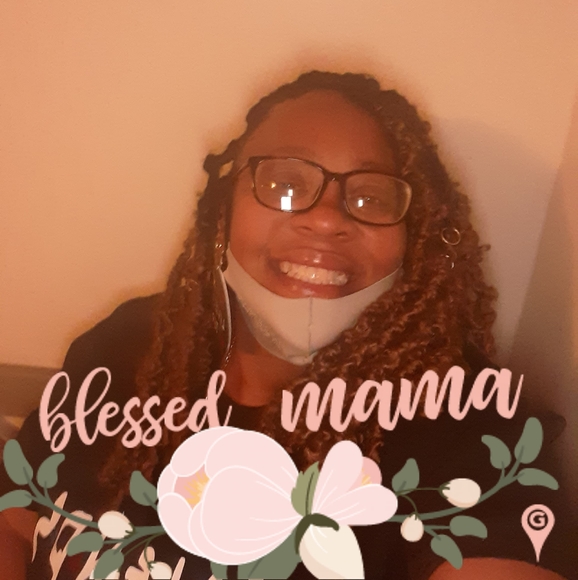 Profile Picture of Shanaera Goree (@cokko33) on Poshmark