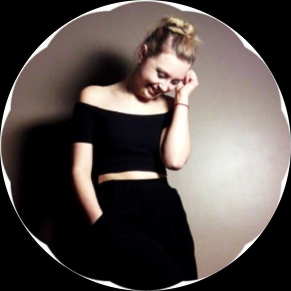 Profile Picture of Mary Wojcik (@marymwojcik) on Poshmark