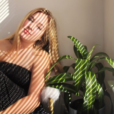 Profile Picture of Elsa Baker (@baker_elsa) on Twitter
