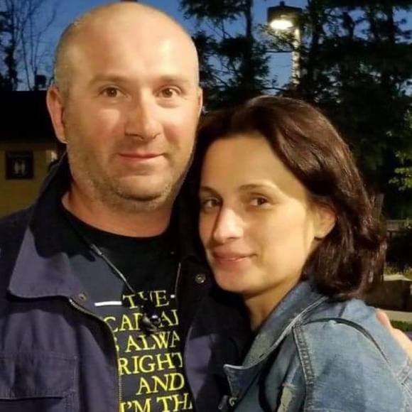 Profile Picture of Cisana Oniani (@cisanaoniani) on Poshmark