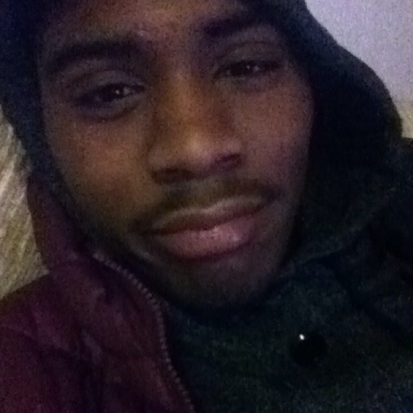 Profile Picture of Aaron Good (@ag_88) on Poshmark