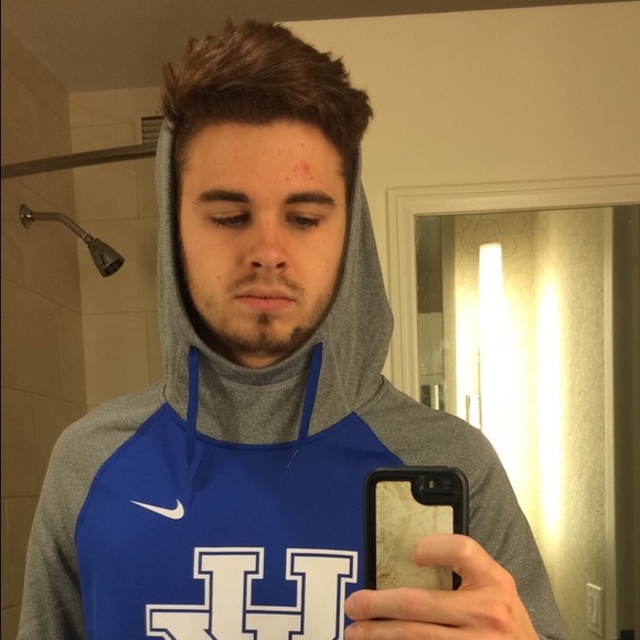 Profile Picture of G Remley (@gremley) on Poshmark