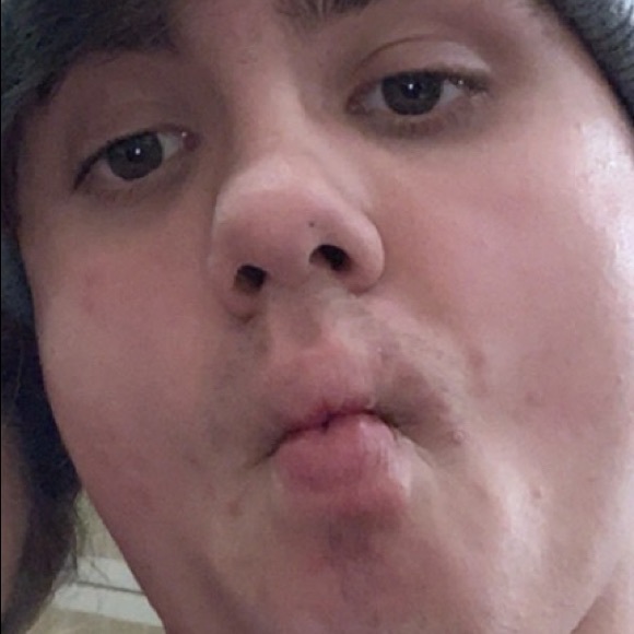 Profile Picture of Quintin Schablin (@qcschablin) on Poshmark