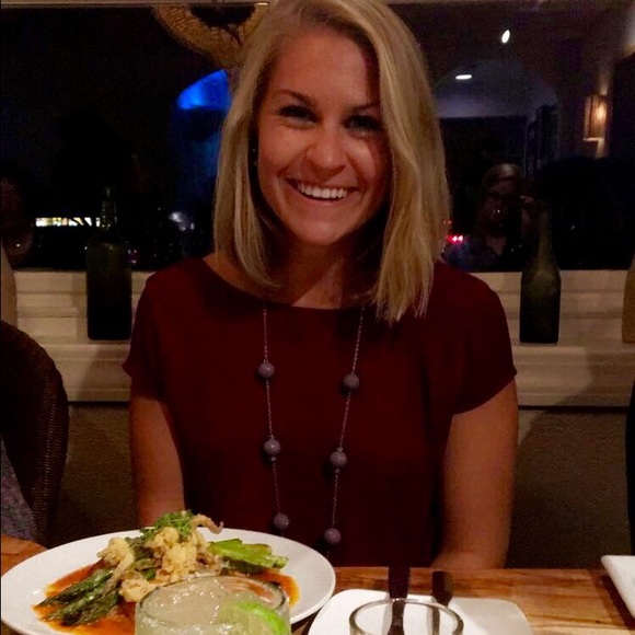 Profile Picture of Meredith Ginn (@merecg7) on Poshmark