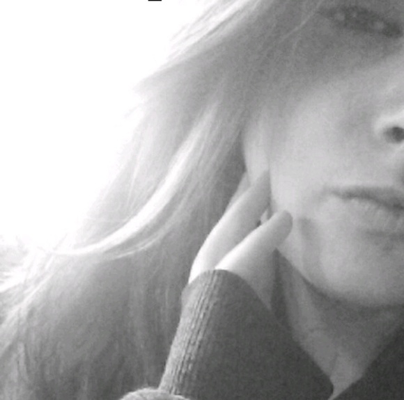 Profile Picture of Teresa Vandecar (@teresavandecar) on Poshmark