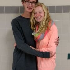 Profile Picture of Logan Hollinger (@queee_1) on Twitter