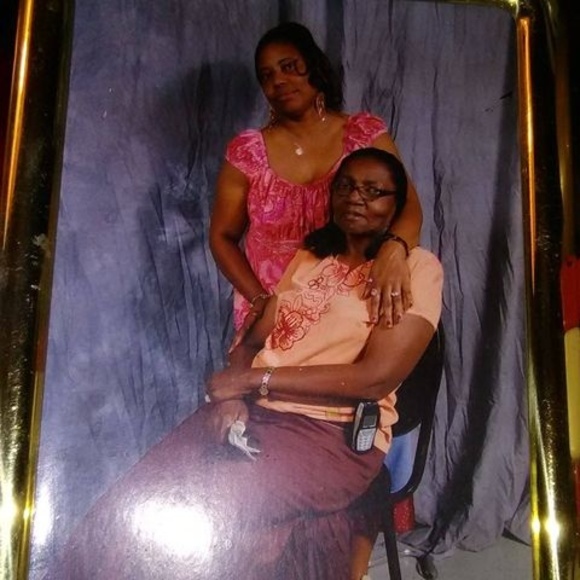 Profile Picture of Oretha Chambers (@oretha_chambers) on Poshmark